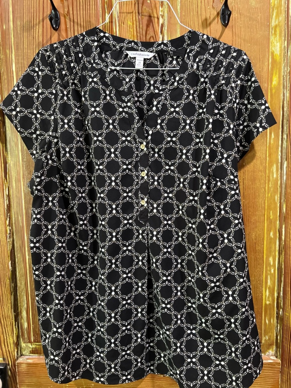 Croft & Barrow Black and White Geometric Print Blouse